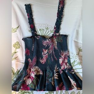 Patrons of Peace xs floral stretchy tank